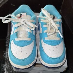 Nike Force 1 size 8c
